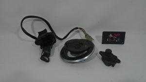 CONJUNTO CERRADURASLLAVE+TAPON GASOLINA+CERRADURA DE ASIENTO+CONTACTO KAWASAKI ZX7-R